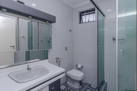 Casa para alugar com 230m², 3 quartos e 3 vagas Casa para alugar com 230m², 3 quartos e 3 vagasbanheiro social_1