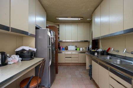 Casa à venda com 447m², 5 quartos e 4 vagasCozinha