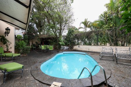 Casa à venda com 447m², 5 quartos e 4 vagasÁrea externa