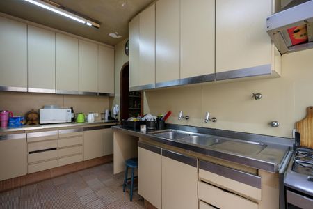 Casa à venda com 447m², 5 quartos e 4 vagasCozinha