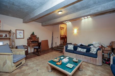 Casa à venda com 447m², 5 quartos e 4 vagasSalão de Festas