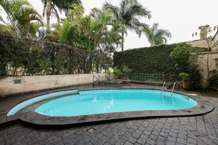 Casa à venda com 447m², 5 quartos e 4 vagasÁrea externa