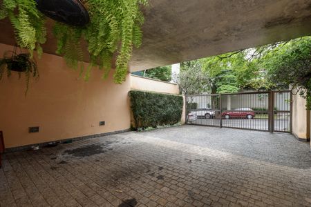 Casa à venda com 447m², 5 quartos e 4 vagasGaragem