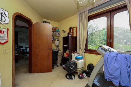 Casa à venda com 447m², 5 quartos e 4 vagasQuarto 4