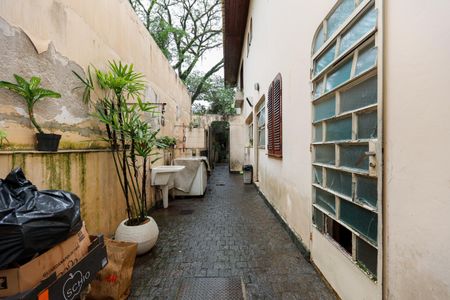 Casa à venda com 447m², 5 quartos e 4 vagasÁrea de Serviço