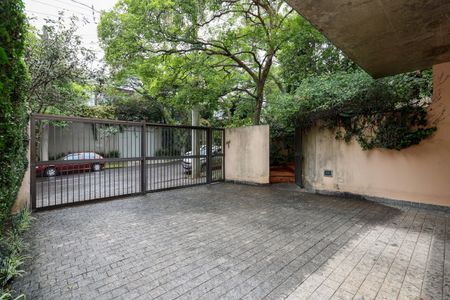 Casa à venda com 447m², 5 quartos e 4 vagasGaragem