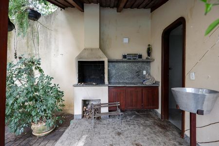 Casa à venda com 447m², 5 quartos e 4 vagasÁrea externa