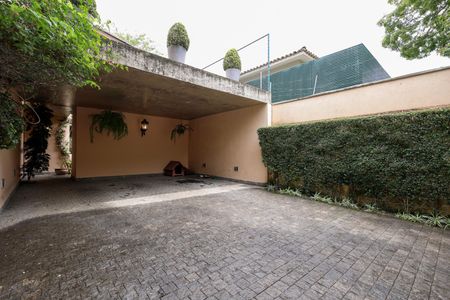 Casa à venda com 447m², 5 quartos e 4 vagasGaragem