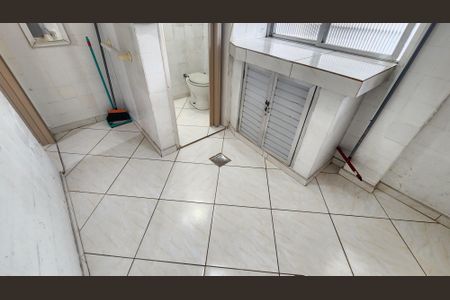 Apartamento para alugar com 135m², 3 quartos e 1 vagaÁrea de Serviço