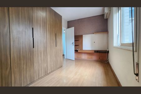 Apartamento para alugar com 135m², 3 quartos e 1 vagaQuarto 2
