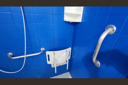 Apartamento para alugar com 135m², 3 quartos e 1 vagaDetalhe do banheiro