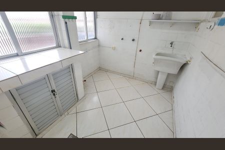 Apartamento para alugar com 135m², 3 quartos e 1 vagaÁrea de Serviço