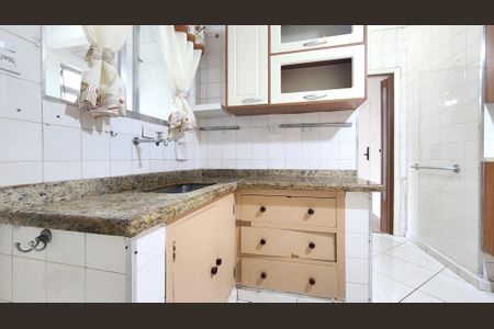 Apartamento para alugar com 135m², 3 quartos e 1 vagaCozinha - Armários