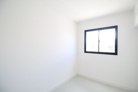 Quarto 1 de apartamento para alugar com 2 quartos, 45m² em Barra Olímpica, Rio de Janeiro