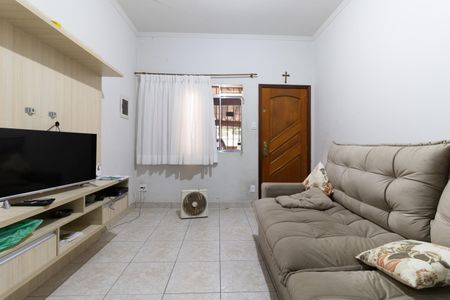 Casa à venda com 185m², 3 quartos e 2 vagas Casa à venda com 185m², 3 quartos e 2 vagasSala