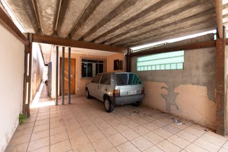 Casa à venda com 185m², 3 quartos e 2 vagas Casa à venda com 185m², 3 quartos e 2 vagasGaragem