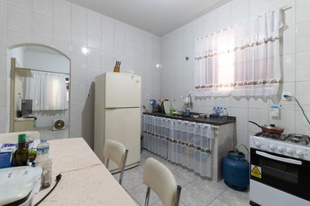 Casa à venda com 185m², 3 quartos e 2 vagas Casa à venda com 185m², 3 quartos e 2 vagasCozinha