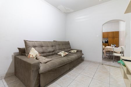 Casa à venda com 185m², 3 quartos e 2 vagas Casa à venda com 185m², 3 quartos e 2 vagasSala