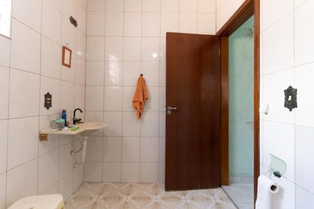 Casa à venda com 185m², 3 quartos e 2 vagas Casa à venda com 185m², 3 quartos e 2 vagasBanheiro da Suíte