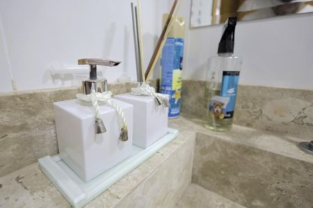 Apartamento à venda com 64m², 2 quartos e 1 vaga Apartamento à venda com 64m², 2 quartos e 1 vagaBanheiro