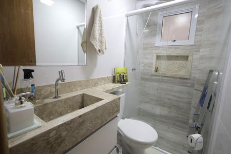Apartamento à venda com 64m², 2 quartos e 1 vaga Apartamento à venda com 64m², 2 quartos e 1 vagaBanheiro
