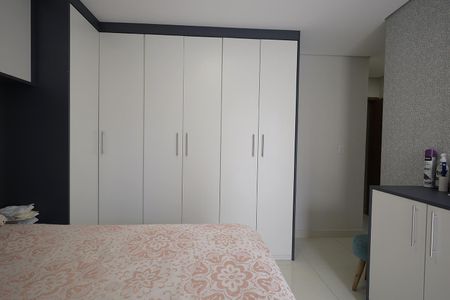 Apartamento à venda com 64m², 2 quartos e 1 vaga Apartamento à venda com 64m², 2 quartos e 1 vagaQuarto Suíte