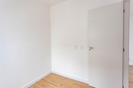 Quarto 2 de apartamento para alugar com 2 quartos, 42m² em Vila Vermelha, São Paulo