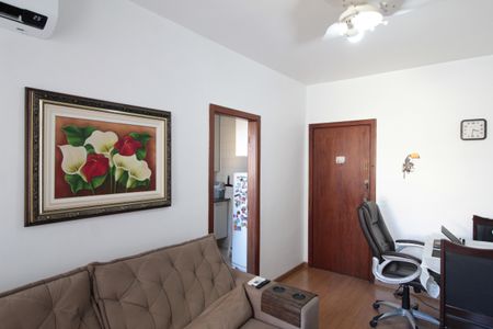 Sala de apartamento à venda com 2 quartos, 52m² em Castelo, Belo Horizonte