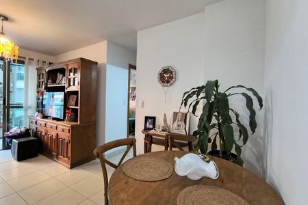 Apartamento à venda com 66m², 2 quartos e 1 vaga Apartamento à venda com 66m², 2 quartos e 1 vagaSala