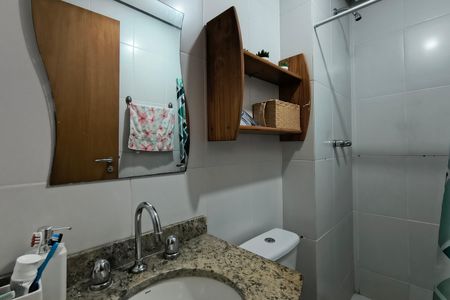 Apartamento à venda com 66m², 2 quartos e 1 vaga Apartamento à venda com 66m², 2 quartos e 1 vagaBanheiro Social