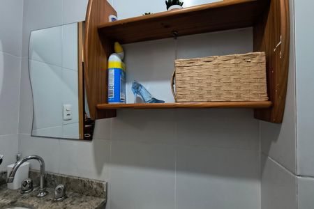 Apartamento à venda com 66m², 2 quartos e 1 vaga Apartamento à venda com 66m², 2 quartos e 1 vagaBanheiro Social