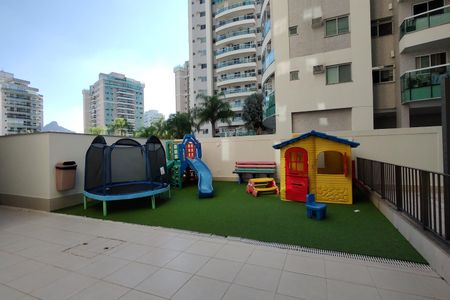 Apartamento à venda com 66m², 2 quartos e 1 vaga Apartamento à venda com 66m², 2 quartos e 1 vagaÁrea comum - Playground