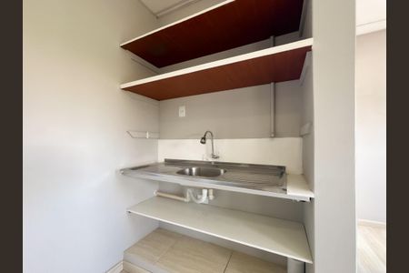 Casa para alugar com 40m², 1 quarto e 1 vaga Casa para alugar com 40m², 1 quarto e 1 vagaStudio