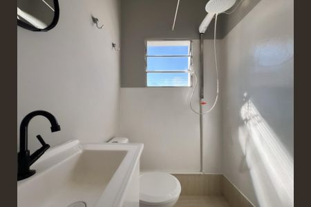 Casa para alugar com 40m², 1 quarto e 1 vaga Casa para alugar com 40m², 1 quarto e 1 vagaBanheiro Social