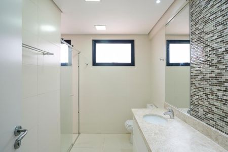 Apartamento à venda com 200m², 3 quartos e 3 vagasBanheiro da suíte 1