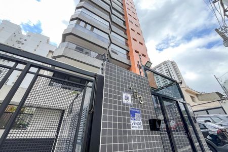 Apartamento à venda com 200m², 3 quartos e 3 vagasFachada + plaquinha