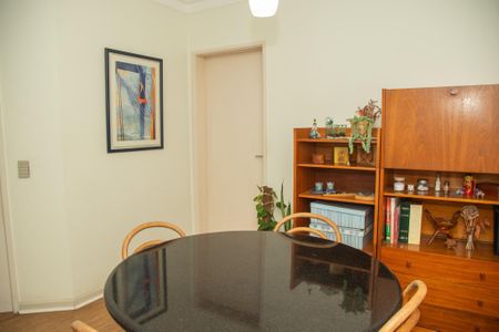 Apartamento à venda com 92m², 3 quartos e 2 vagas Apartamento à venda com 92m², 3 quartos e 2 vagasSala de Jantar