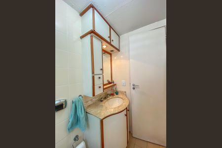 Apartamento à venda com 92m², 3 quartos e 2 vagas Apartamento à venda com 92m², 3 quartos e 2 vagasBanheiro