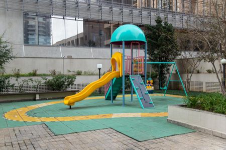 Apartamento à venda com 92m², 3 quartos e 2 vagas Apartamento à venda com 92m², 3 quartos e 2 vagasPlayground
