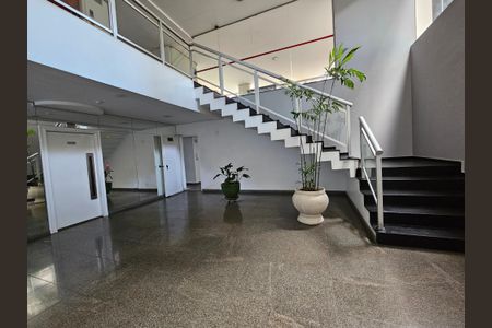 Apartamento para alugar com 96m², 4 quartos e 2 vagasHall social