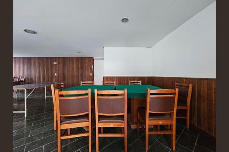 Apartamento para alugar com 96m², 4 quartos e 2 vagasÁrea comum
