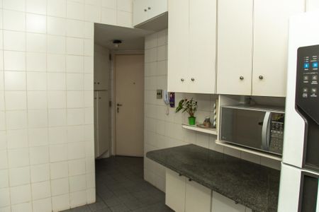 Apartamento à venda com 92m², 3 quartos e 2 vagas Apartamento à venda com 92m², 3 quartos e 2 vagasCozinha