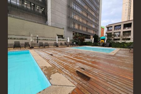 Apartamento para alugar com 96m², 4 quartos e 2 vagasÁrea comum - Piscina