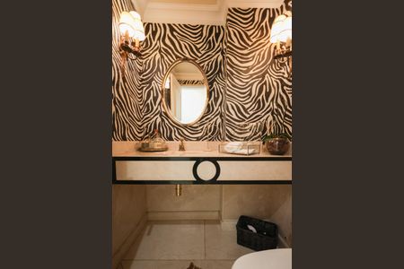 Apartamento à venda com 386m², 3 quartos e 4 vagas Apartamento à venda com 386m², 3 quartos e 4 vagasLavabo