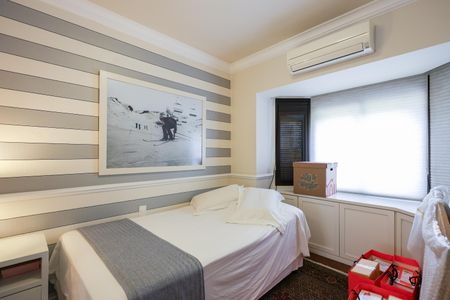 Apartamento à venda com 386m², 3 quartos e 4 vagas Apartamento à venda com 386m², 3 quartos e 4 vagasSuíte Americana 2