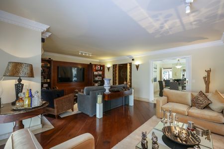 Apartamento à venda com 386m², 3 quartos e 4 vagas Apartamento à venda com 386m², 3 quartos e 4 vagasSala