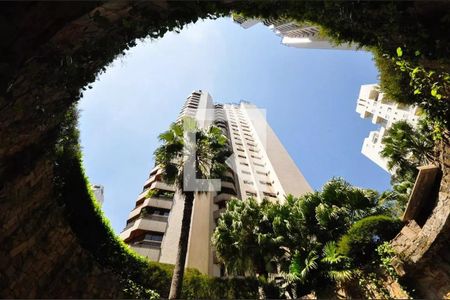 Apartamento à venda com 386m², 3 quartos e 4 vagas Apartamento à venda com 386m², 3 quartos e 4 vagasFachada