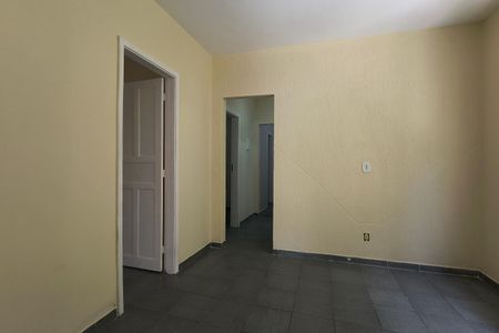 Casa de condomínio para alugar com 100m², 3 quartos e 2 vagasSala
