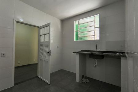 Casa de condomínio para alugar com 100m², 3 quartos e 2 vagasCozinha 