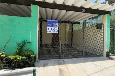 Casa de condomínio para alugar com 100m², 3 quartos e 2 vagasFachada